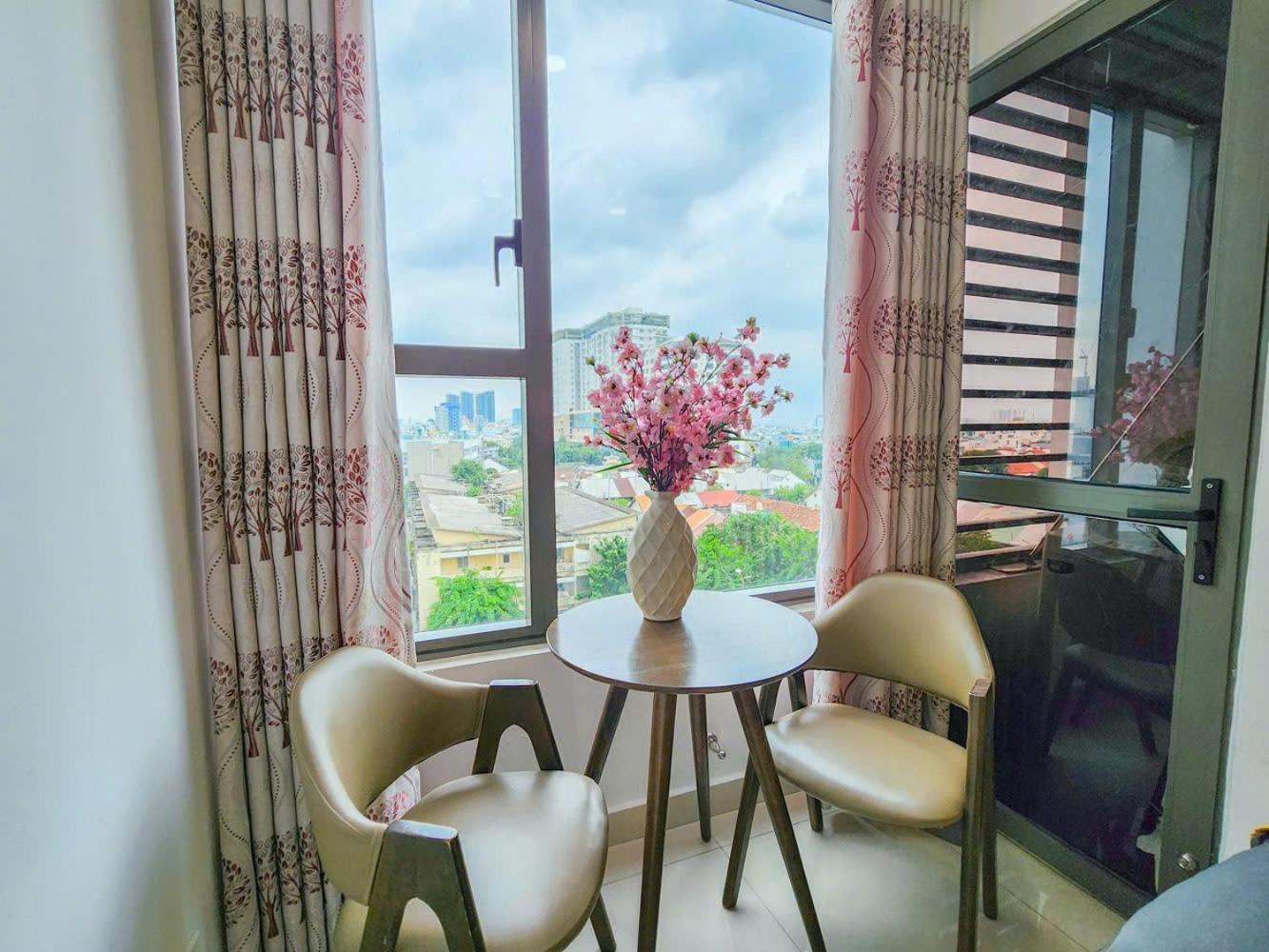Soho Spacious Aparts, Central Location Хошимин Экстерьер фото